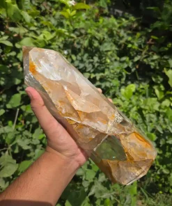 Huge Golden Quartz Tower